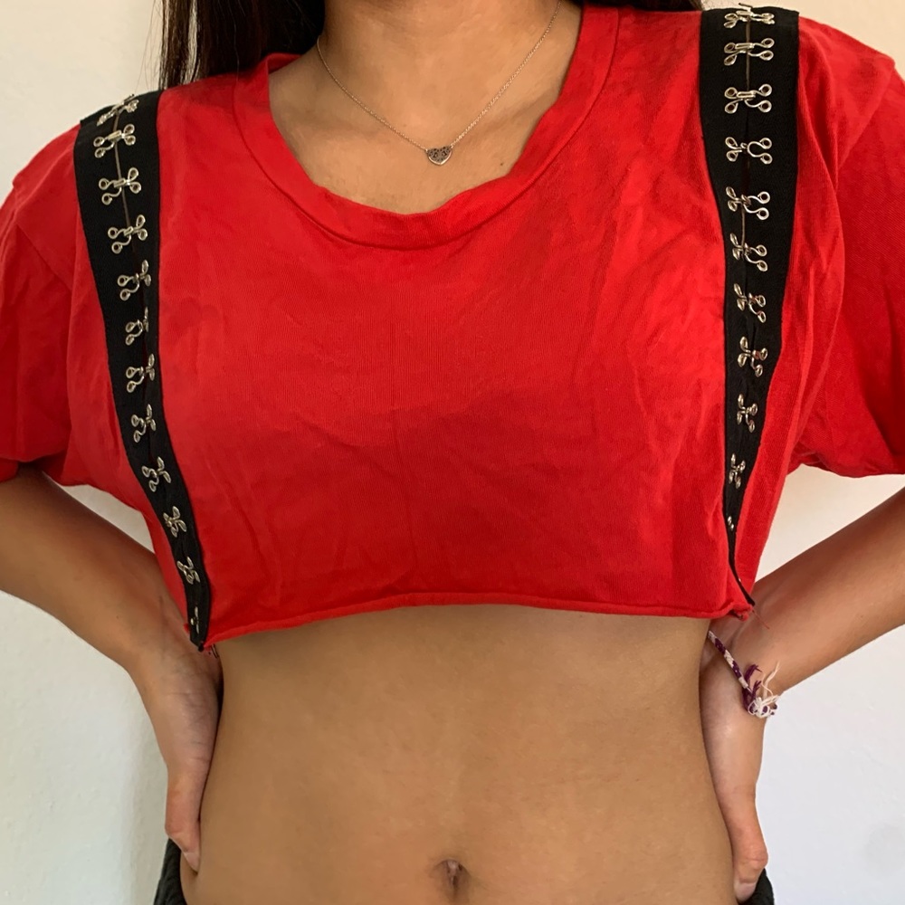 ❤️LF CROPPED TEE❤️
